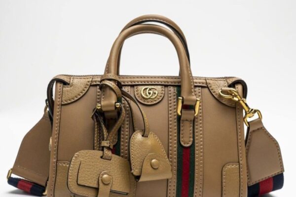 Gucci Bauletto: Keanggunan Klasik dengan Sentuhan Modern