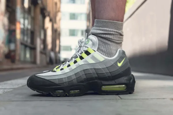 Daftar Sepatu Air Max 95 Terbaik yang Wajib Diketahui