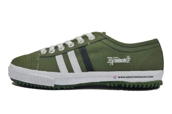 Sepatu Kodachi Olive Green 8175: Desain Elegan dan Nyaman